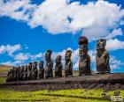Paskalya Adası veya Rapa Nui, bir ada Pasifik Okyanusu'nun ortasında bulunan Şili taş heykel Moai heykelleri